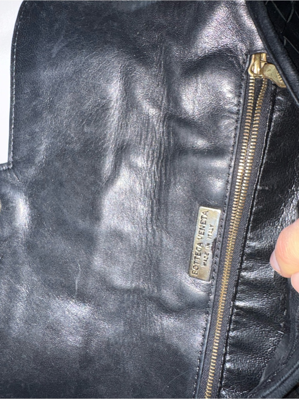 Bottega Veneta vintage Woven Leather Crossbody Bag in Black - Picture 2 of 7